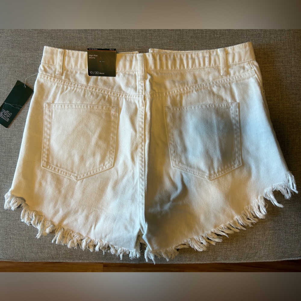 Wild Fable White Denim High-Waisted Shorts - Picture 7 of 8